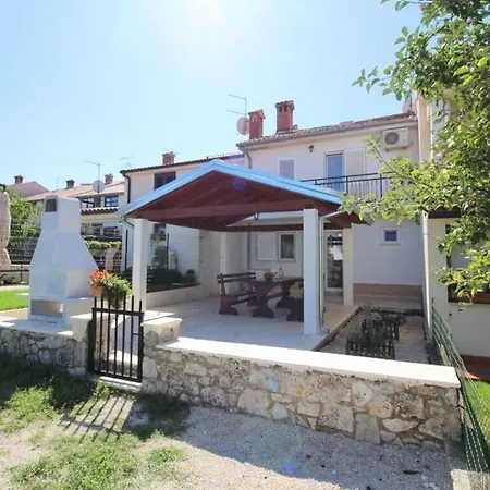 Vikendica Anamaria Modern And New Holiday Porec